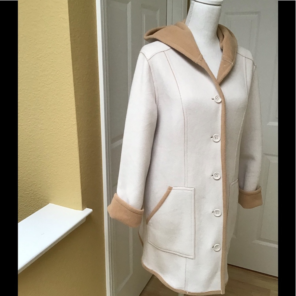 Susan Graver Ivory Polar Fleece Coat & Camel Trim. - Picture 3 of 9